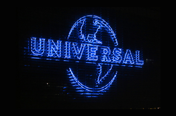 Universal Music VS VK.com
